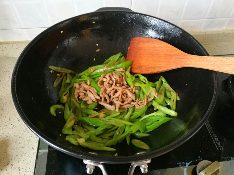 四季豆青椒炒肉丝