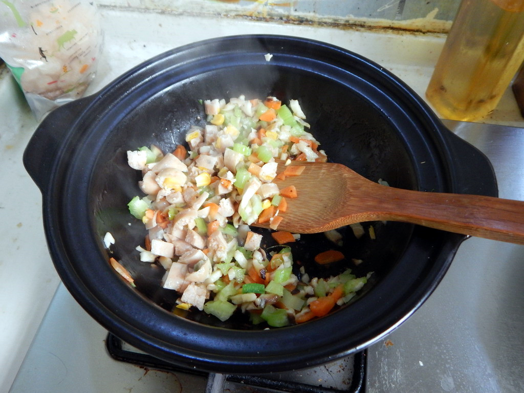 香菇鸡肉肠焗饭