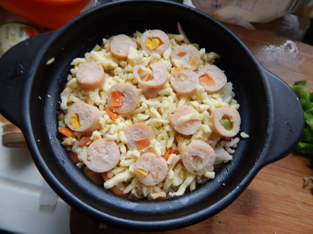 香菇鸡肉肠焗饭