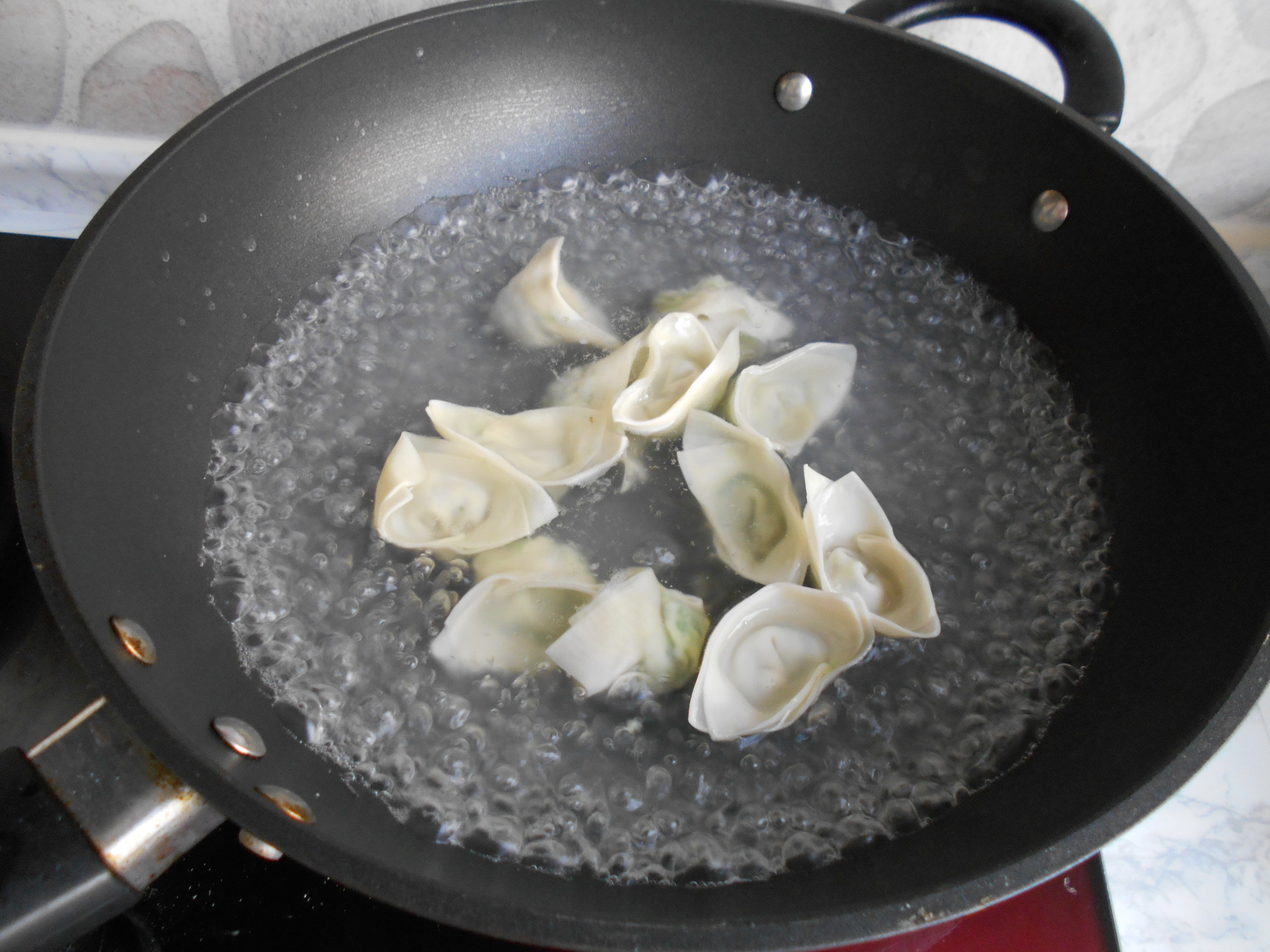 鳞虾馄饨