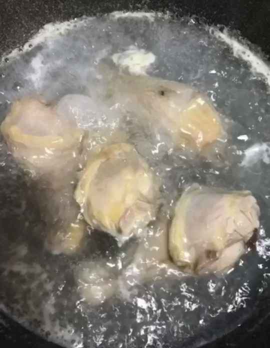 鱼香烧鸡腿