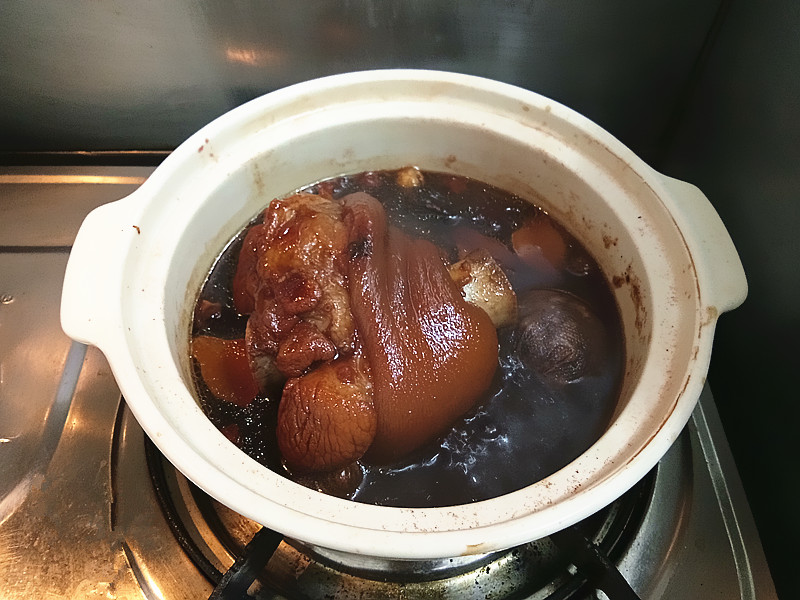 冰糖肘子