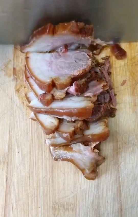 卤肉蒸蛋