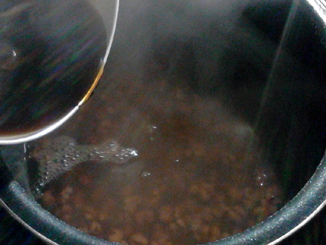 红豆薏米桂圆养颜汤