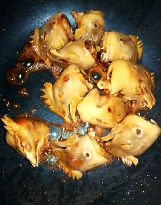 卤鸡头