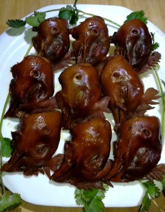 卤鸡头