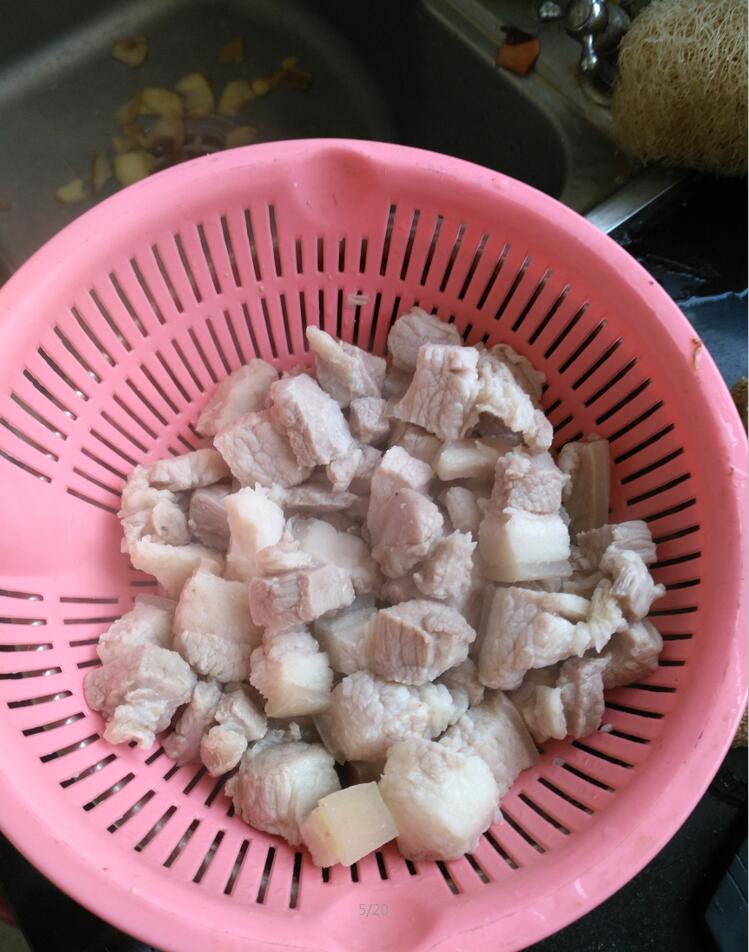 土豆红烧肉