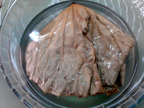 荷香糯米蒸鸡