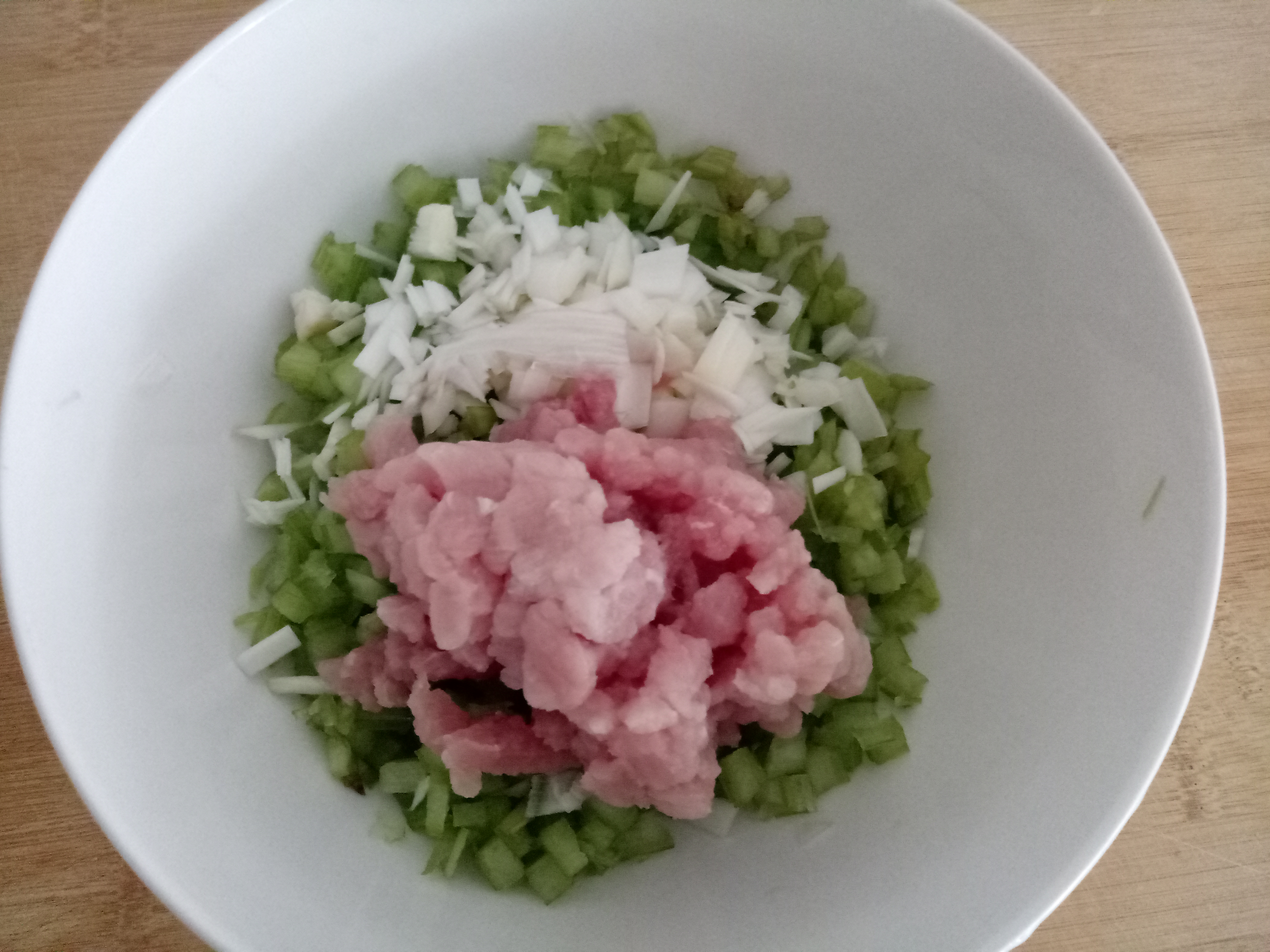 芹菜猪肉馅水煎饺