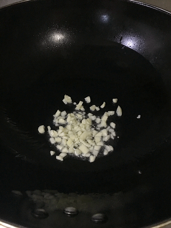 蒜蓉虾酱炒通菜
