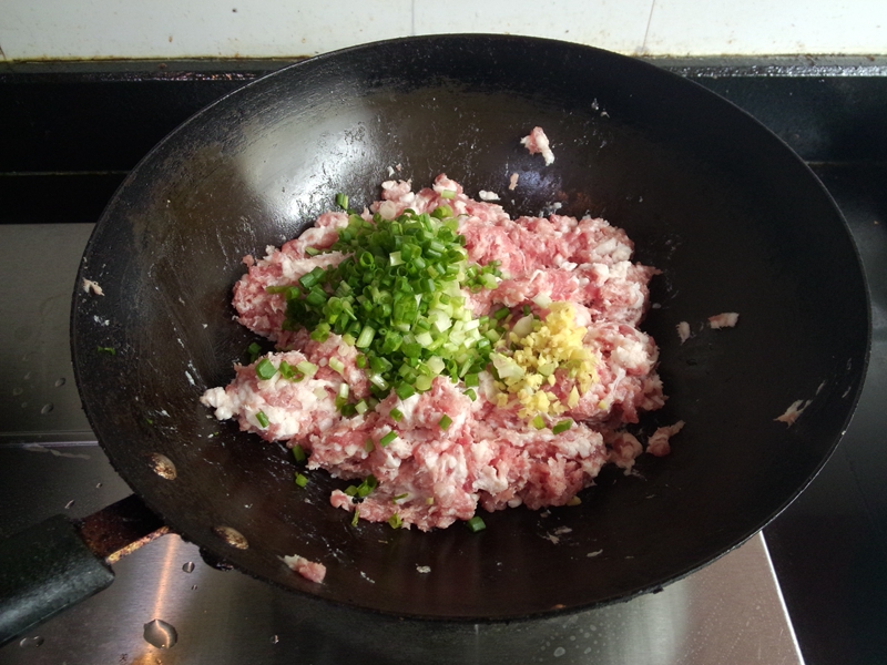 马兰头肉馅大馄饨