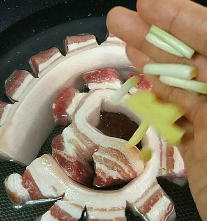 炖五花肉