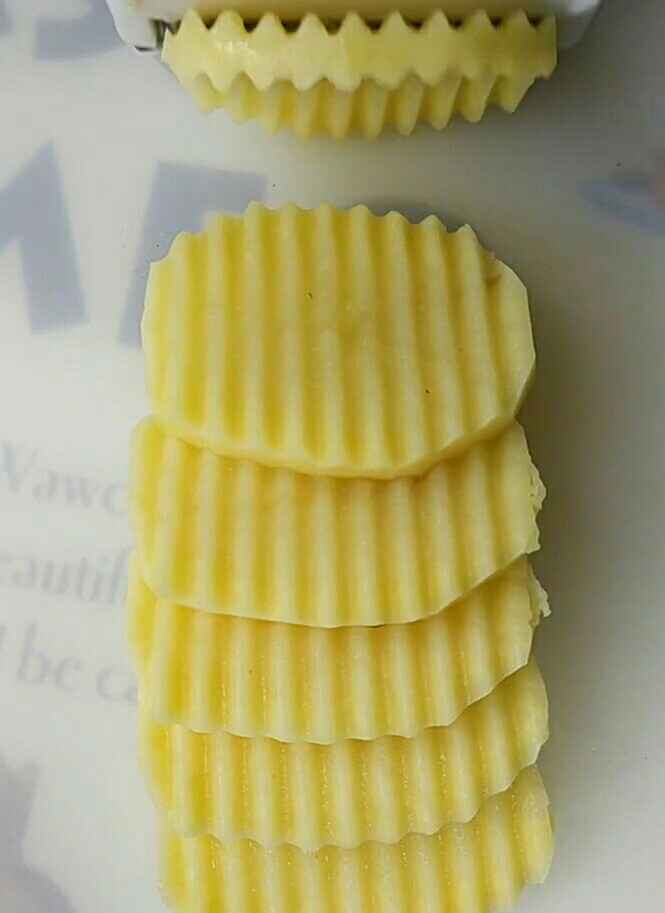 炒狼牙土豆条