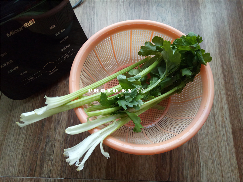 真空芹菜汁