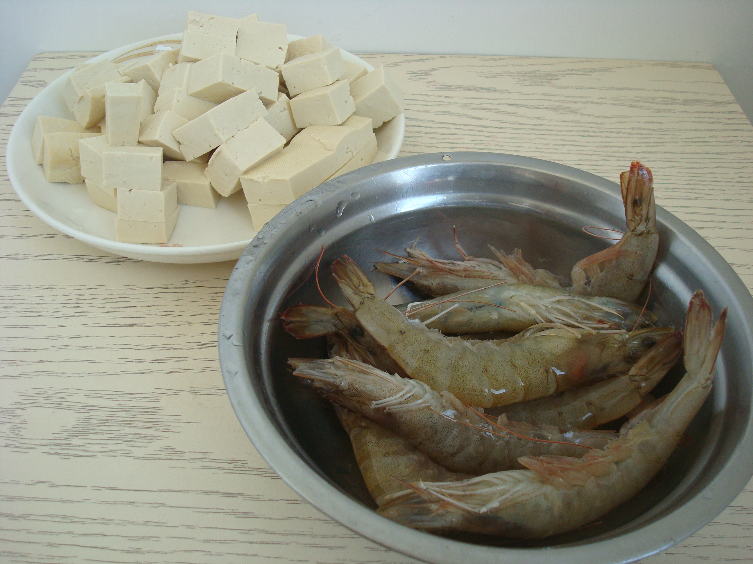 蚝油虾仁炖豆腐