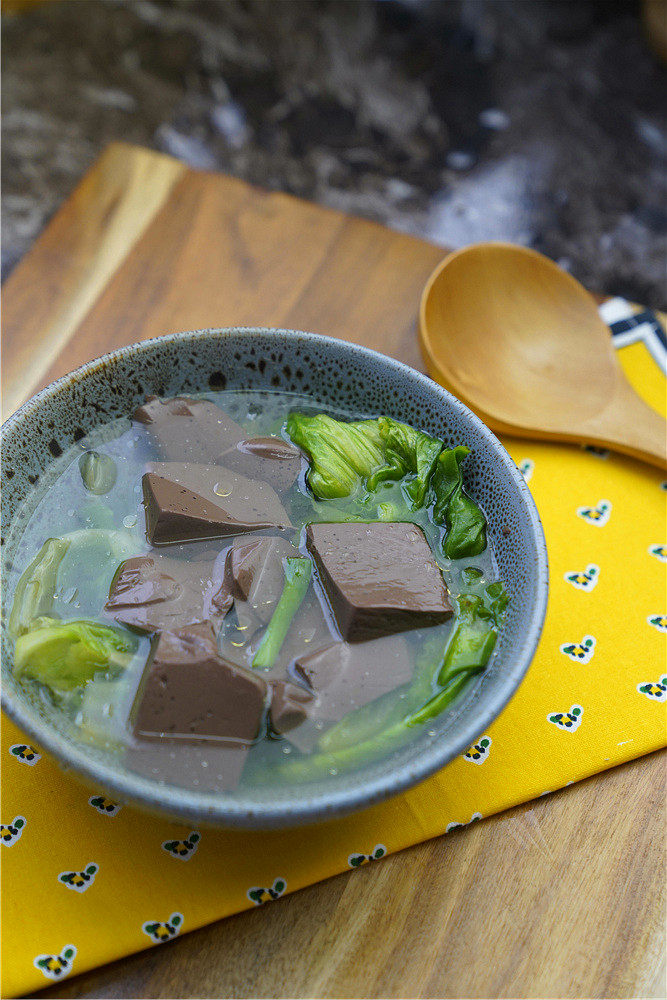 生菜血豆腐汤