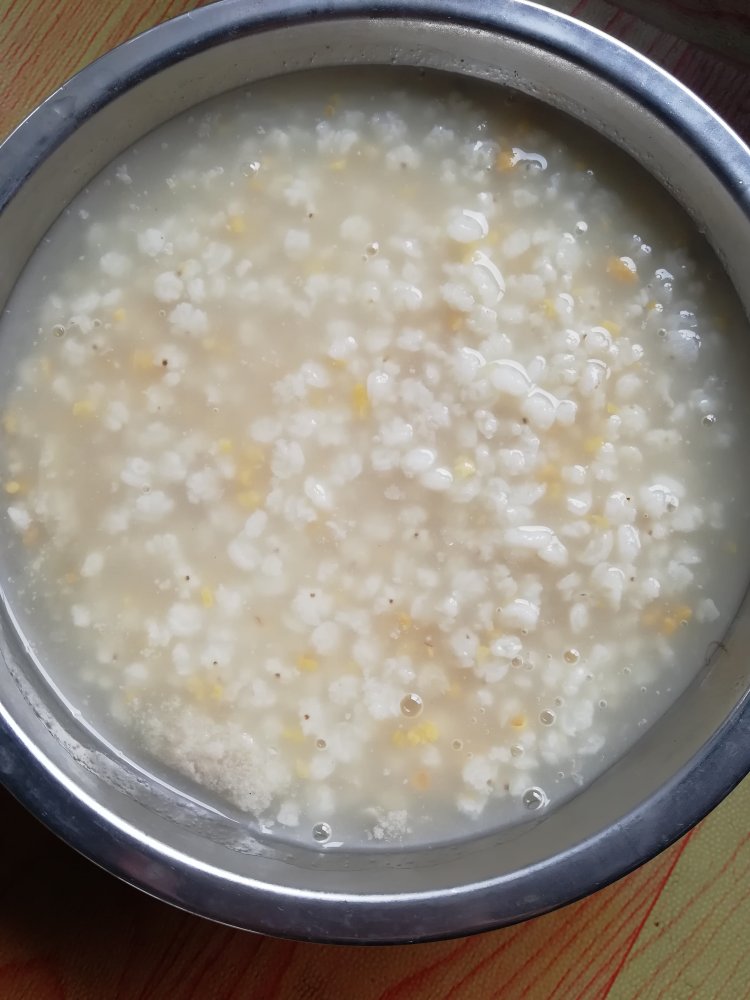 高粱玉米碴粥