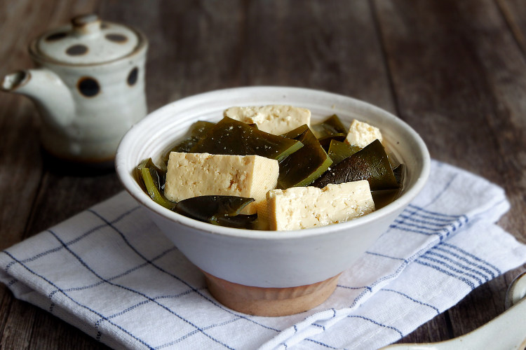 豆腐海带味增汤