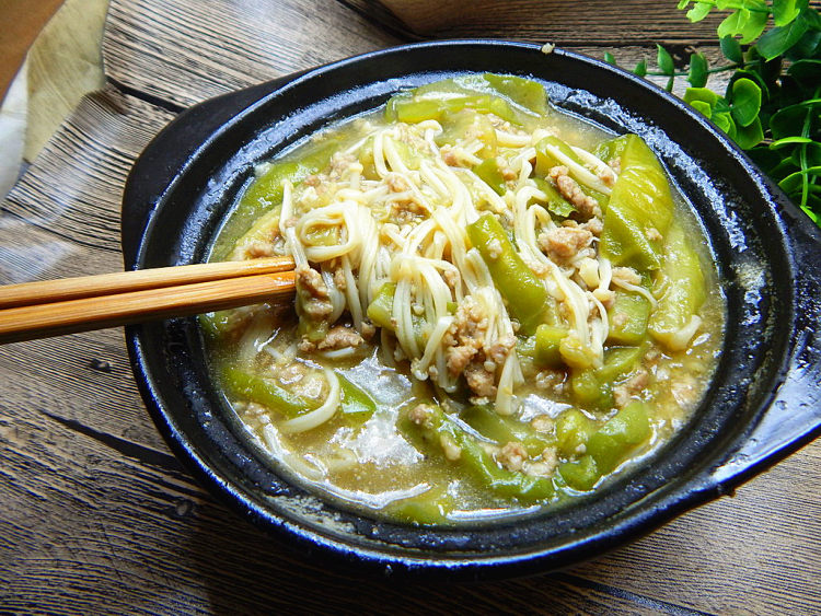 青茄子金针菇煲