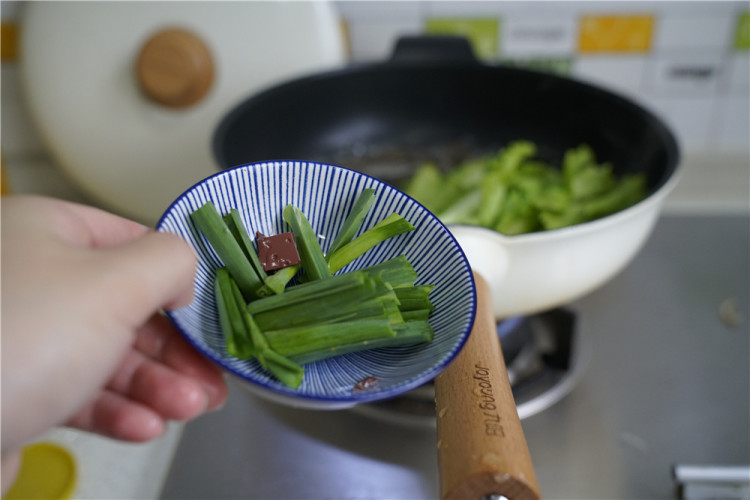 生菜血豆腐汤