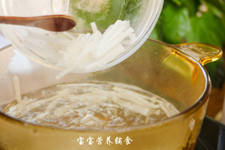 宝宝辅食-白萝卜虾汤