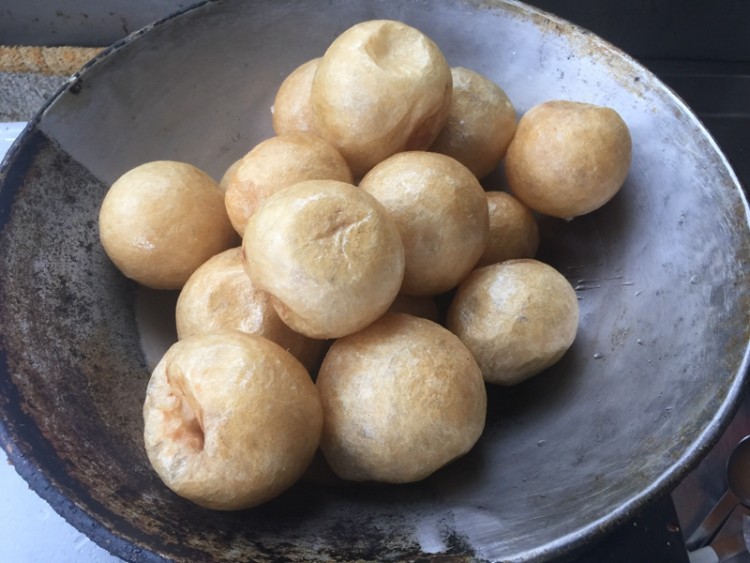 油面筋塞肉烩丝瓜
