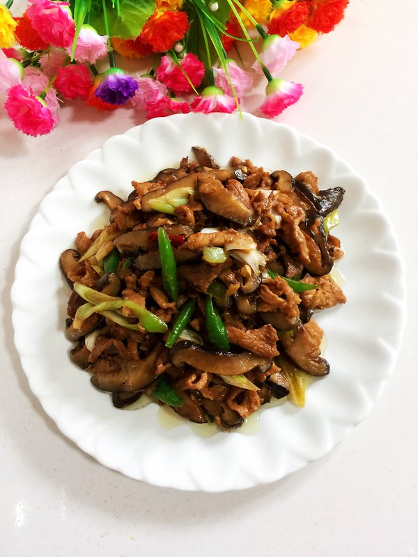 香菇炒肉