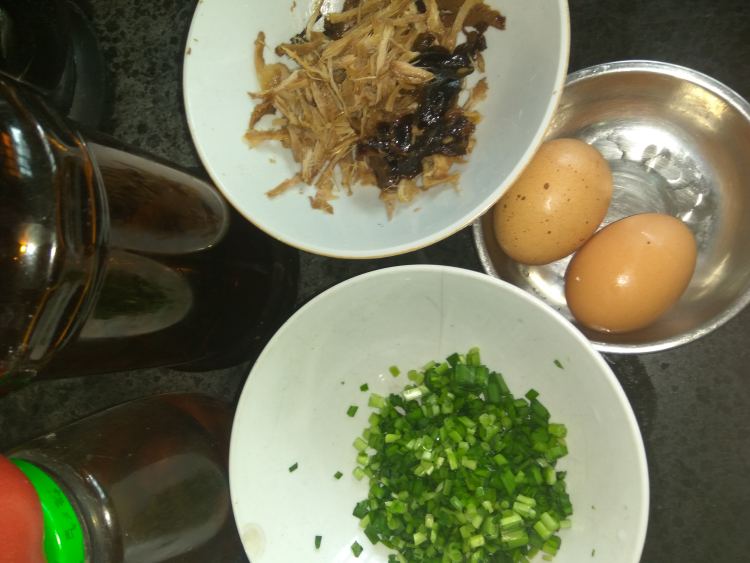 鸭肉韭菜蛋炒饭