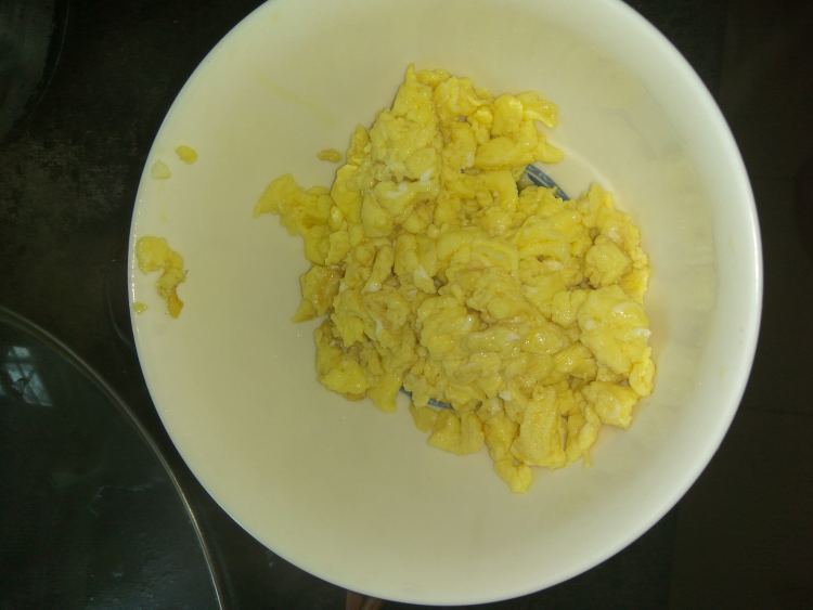 鸭肉韭菜蛋炒饭