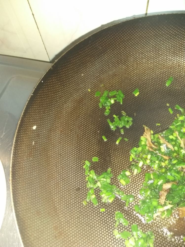 鸭肉韭菜蛋炒饭