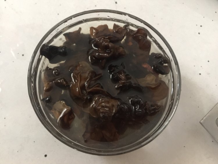 凉拌海蜇