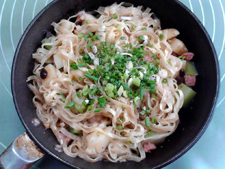 豉香土豆肉肠焖面