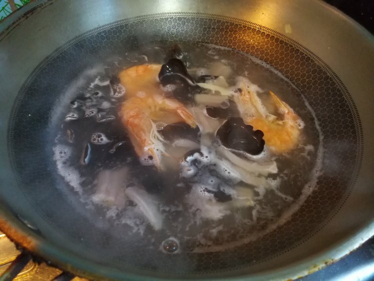 三鲜豆腐煲