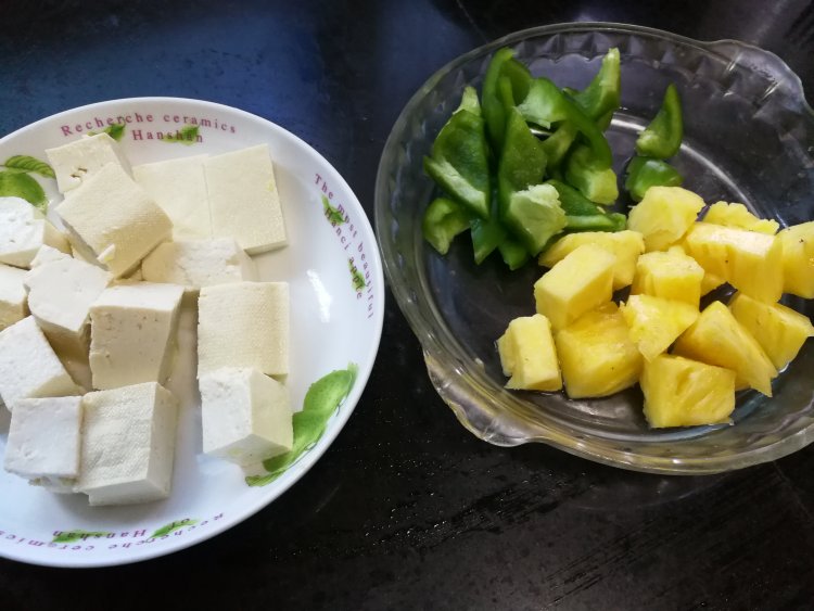 菠萝豆腐