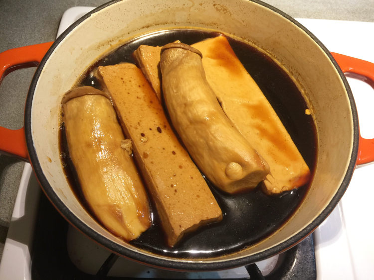 卤制百页豆腐
