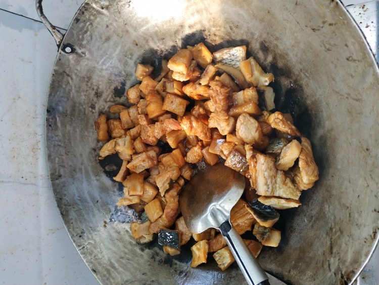 咸鱼烧肉