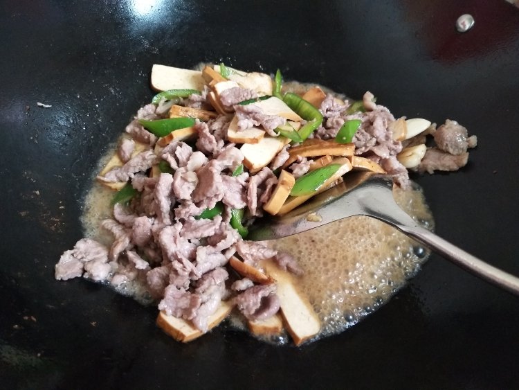 韭菜香干炒瘦肉