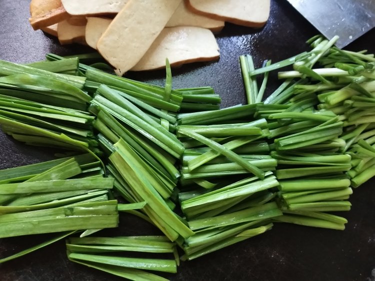 韭菜香干炒瘦肉