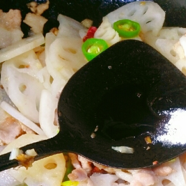 莲藕炒肉