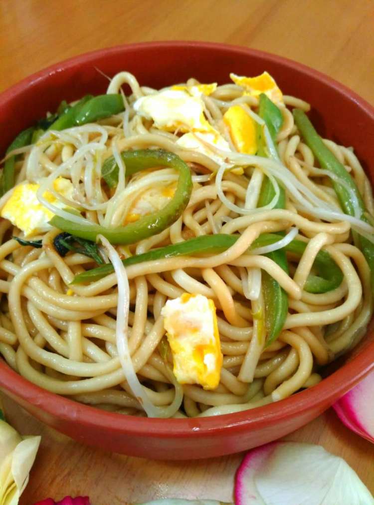 杂菜炒面条