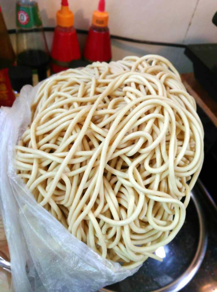 杂菜炒面条