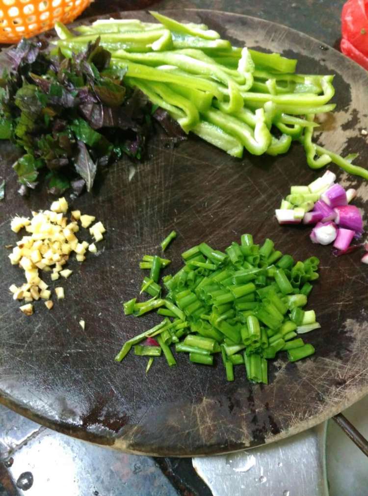 杂菜炒面条