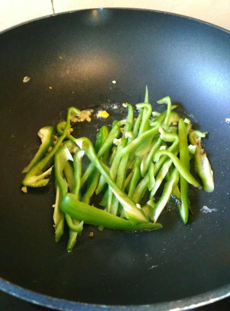 杂菜炒面条