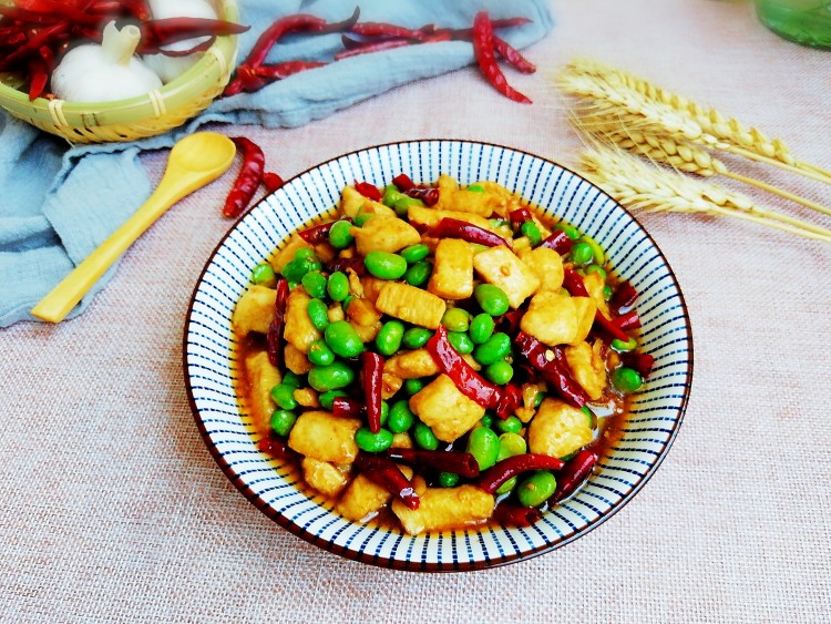 毛豆炒鸡丁