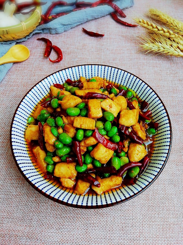 毛豆炒鸡丁