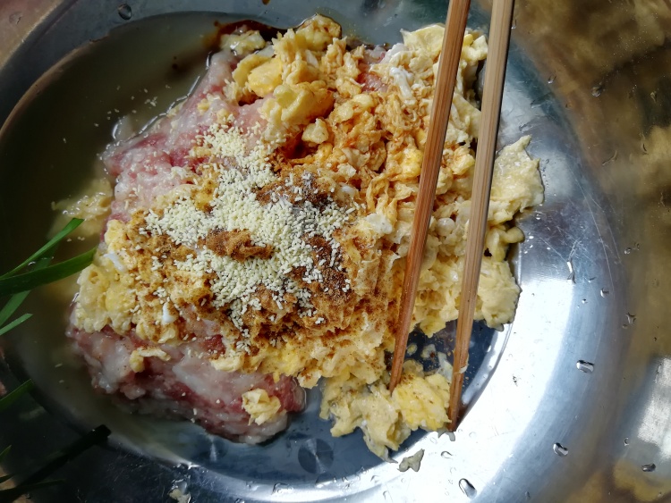 韭菜鸡蛋肉水饺