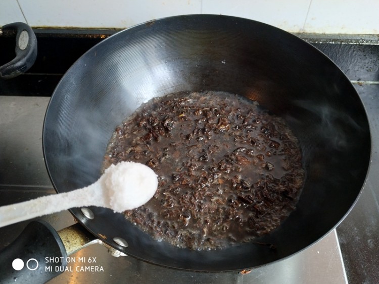 梅干菜肉馅饼