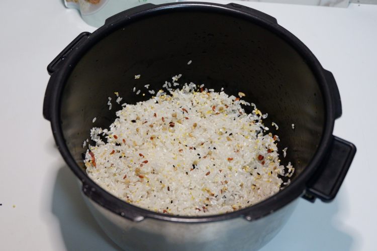 十二谷米炊饭
