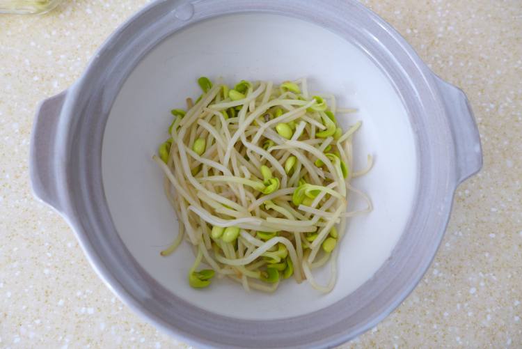 番茄牛肉酸汤面