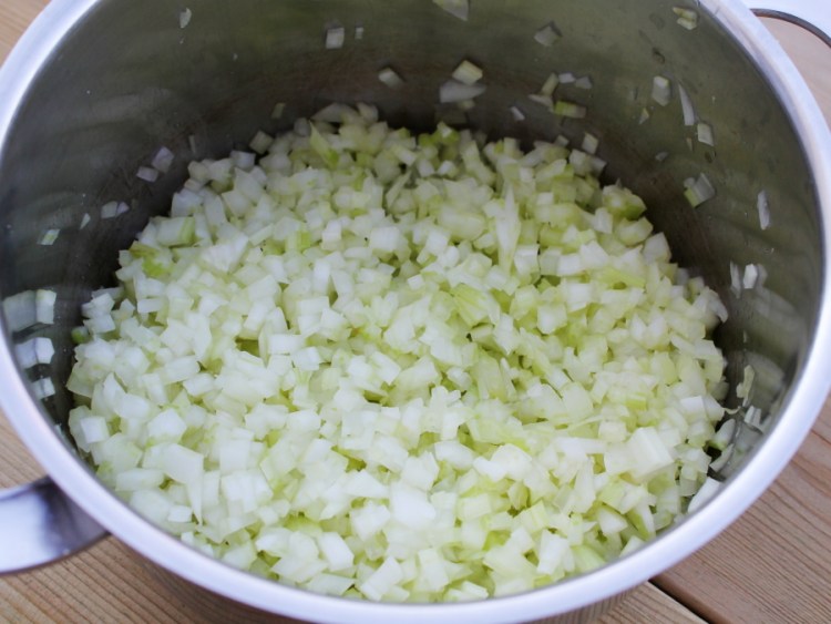 西芹牛肉水饺